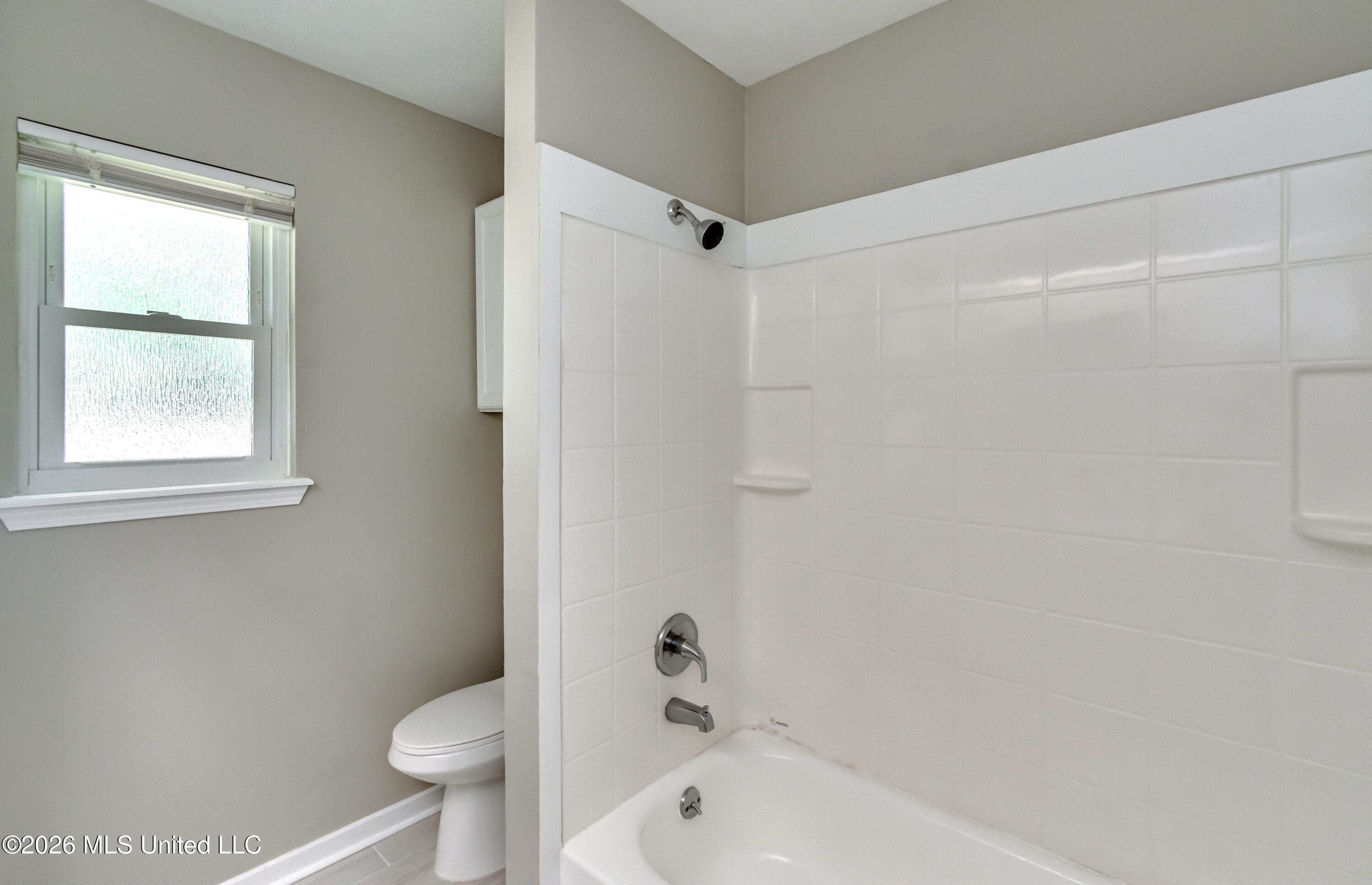 214 Salem Square Property Photo 35