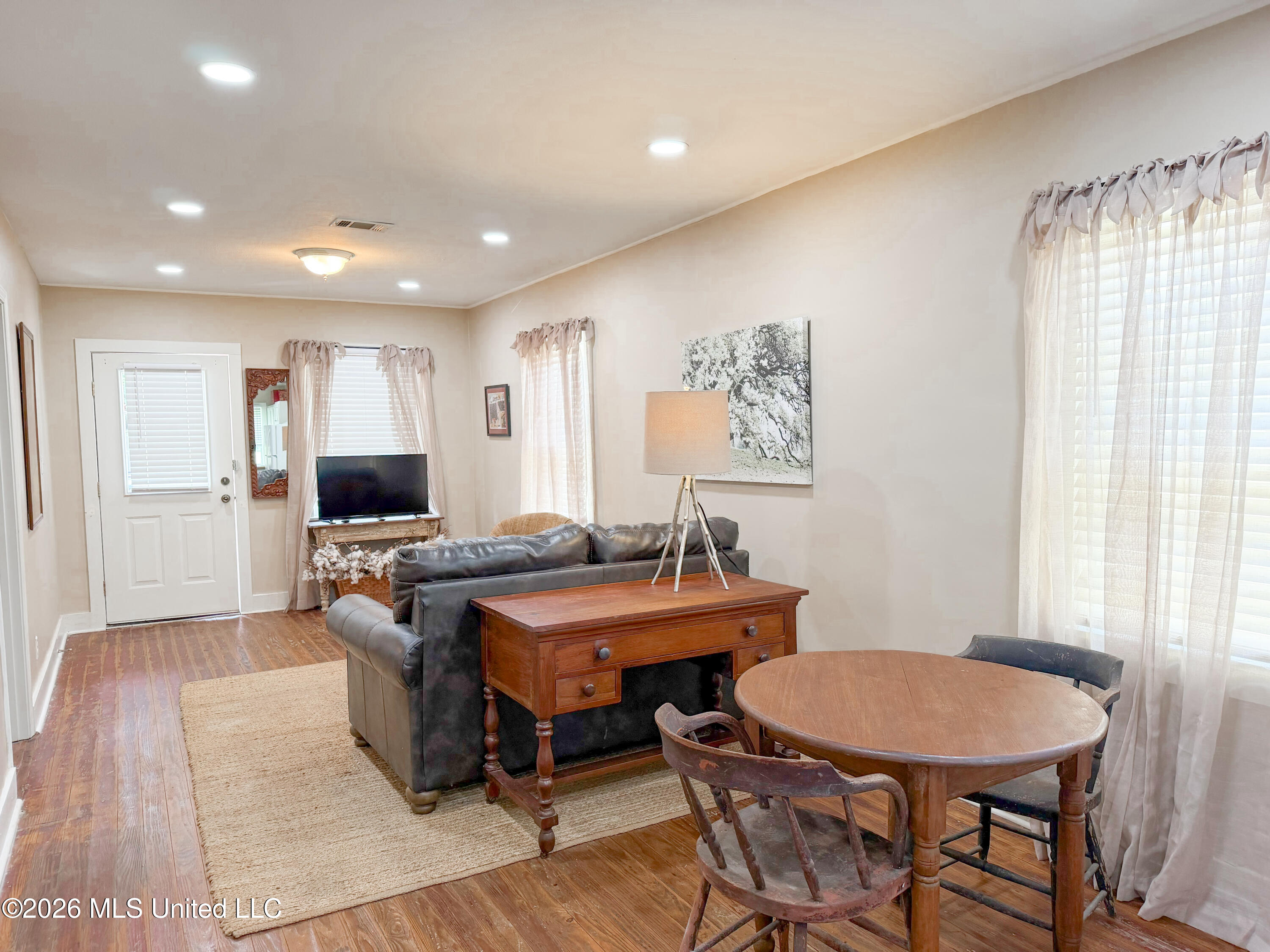 623 N Wall Street Property Photo 9