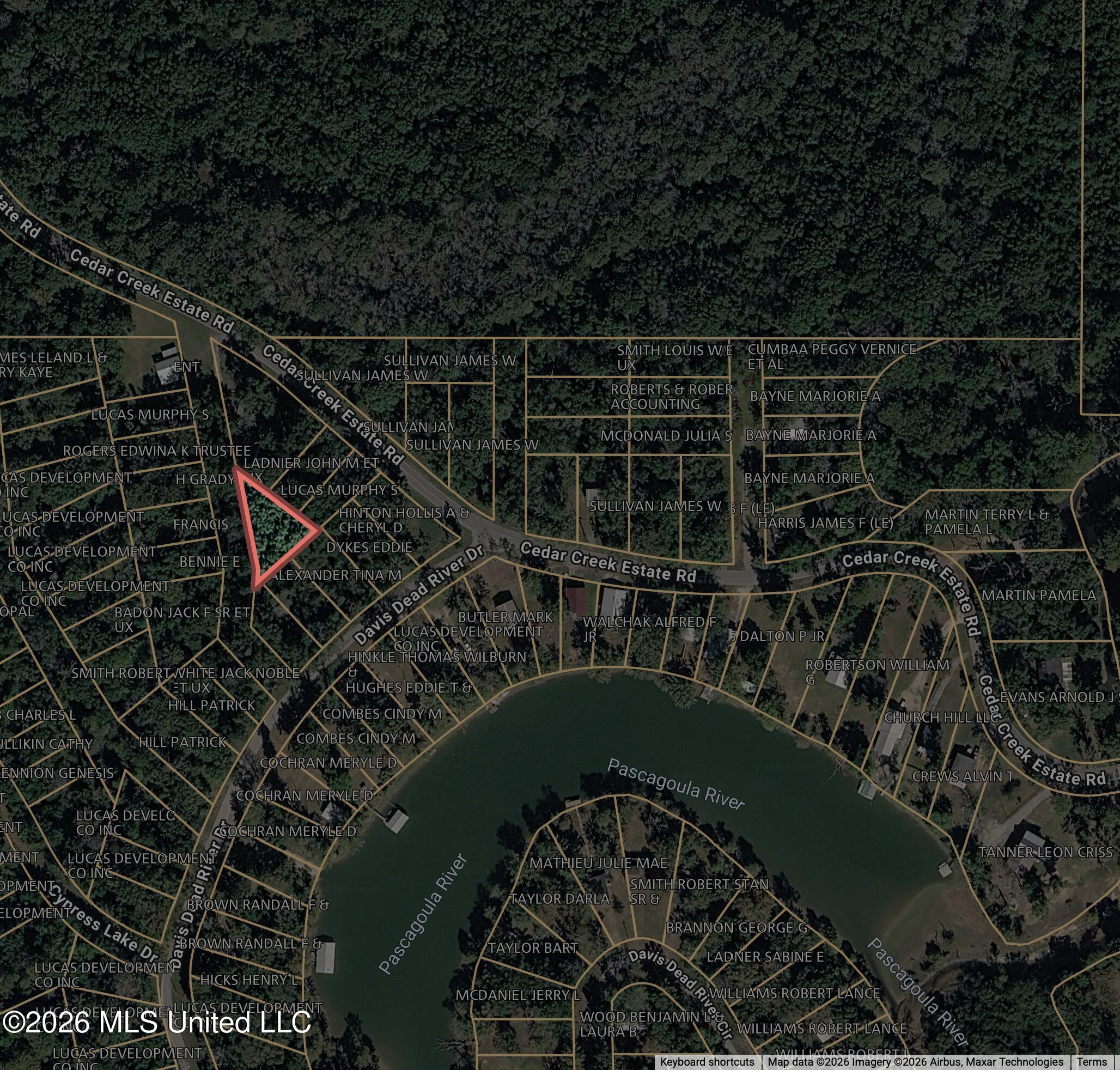 Cedar Creek Estate Road Property Photo 1