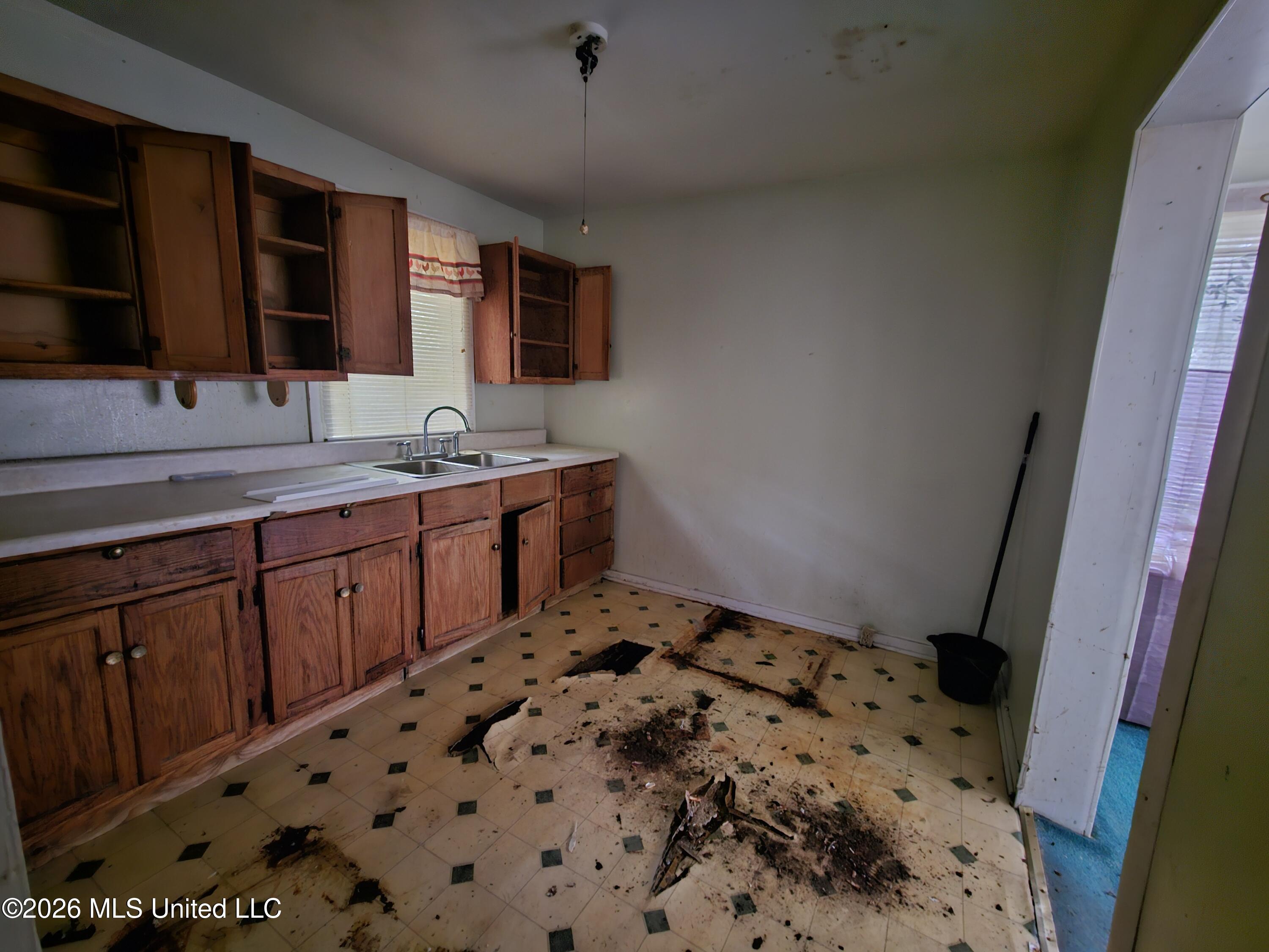 500 B Street Property Photo 5