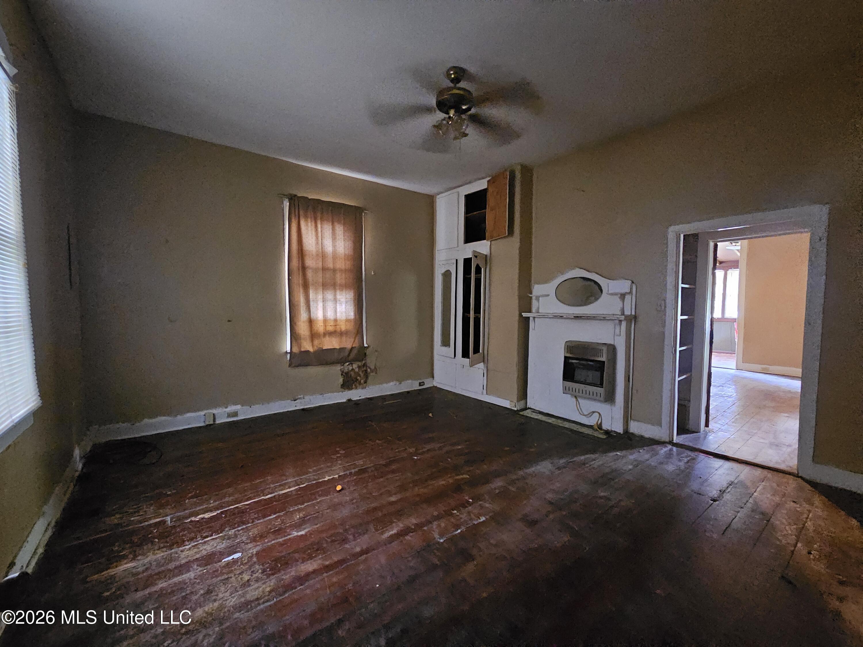 500 B Street Property Photo 6