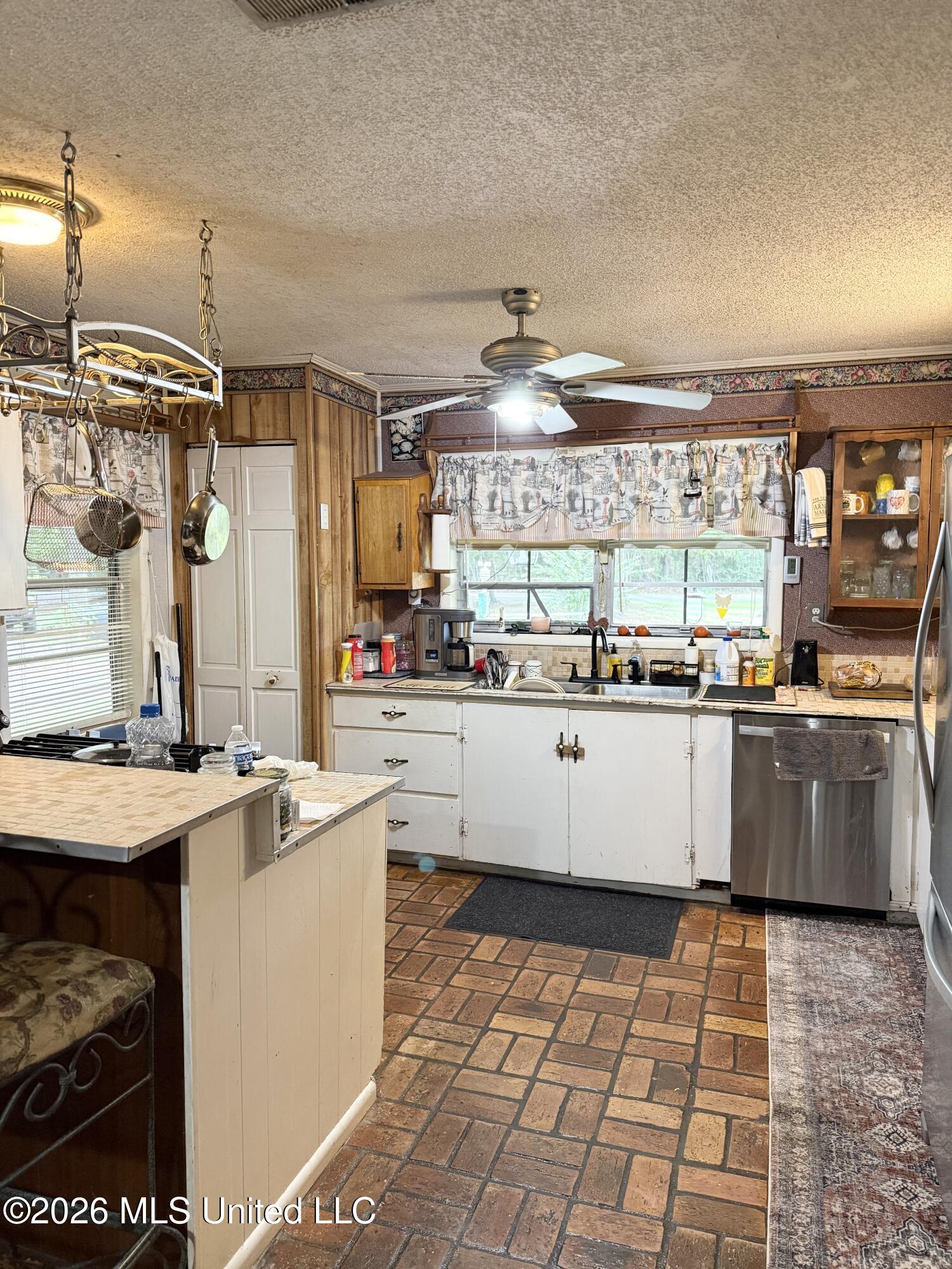 12321 Berkley Road Property Photo 2