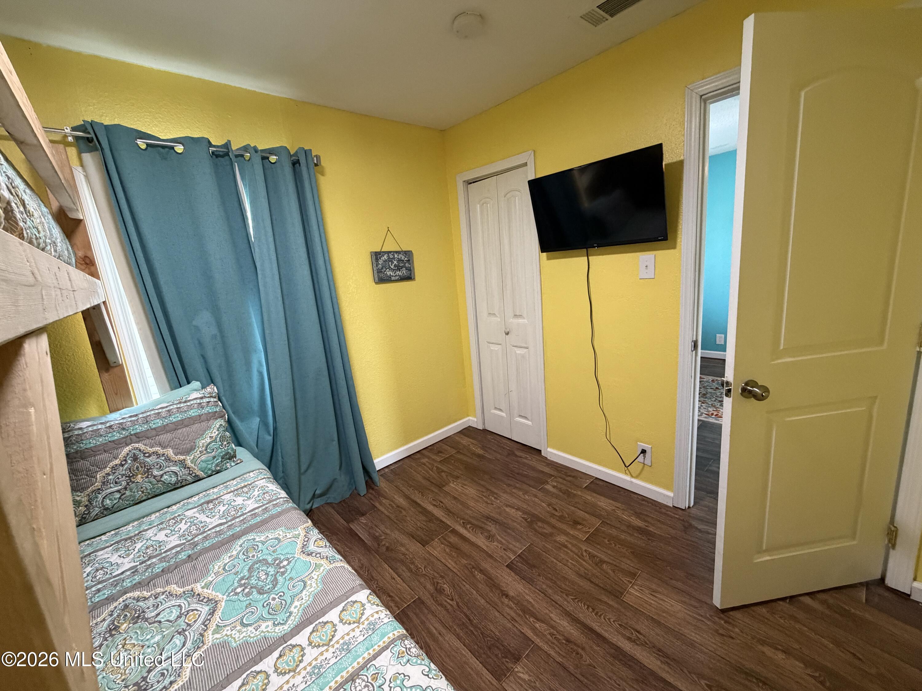 4099 Shark Street Property Photo 9