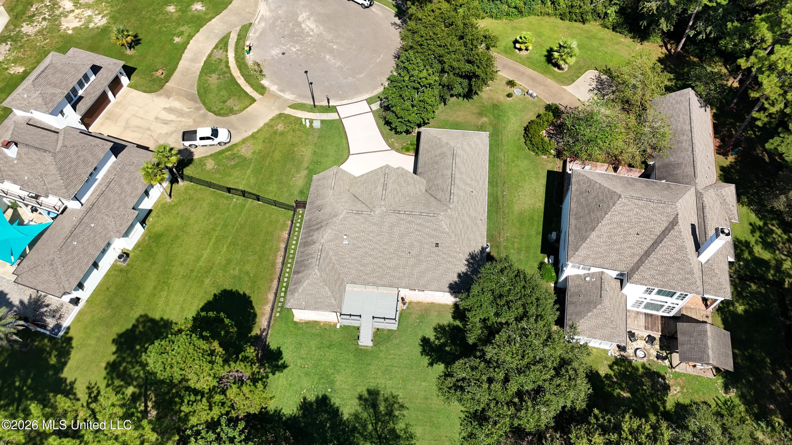 7035 Greenview Cove Property Photo 92