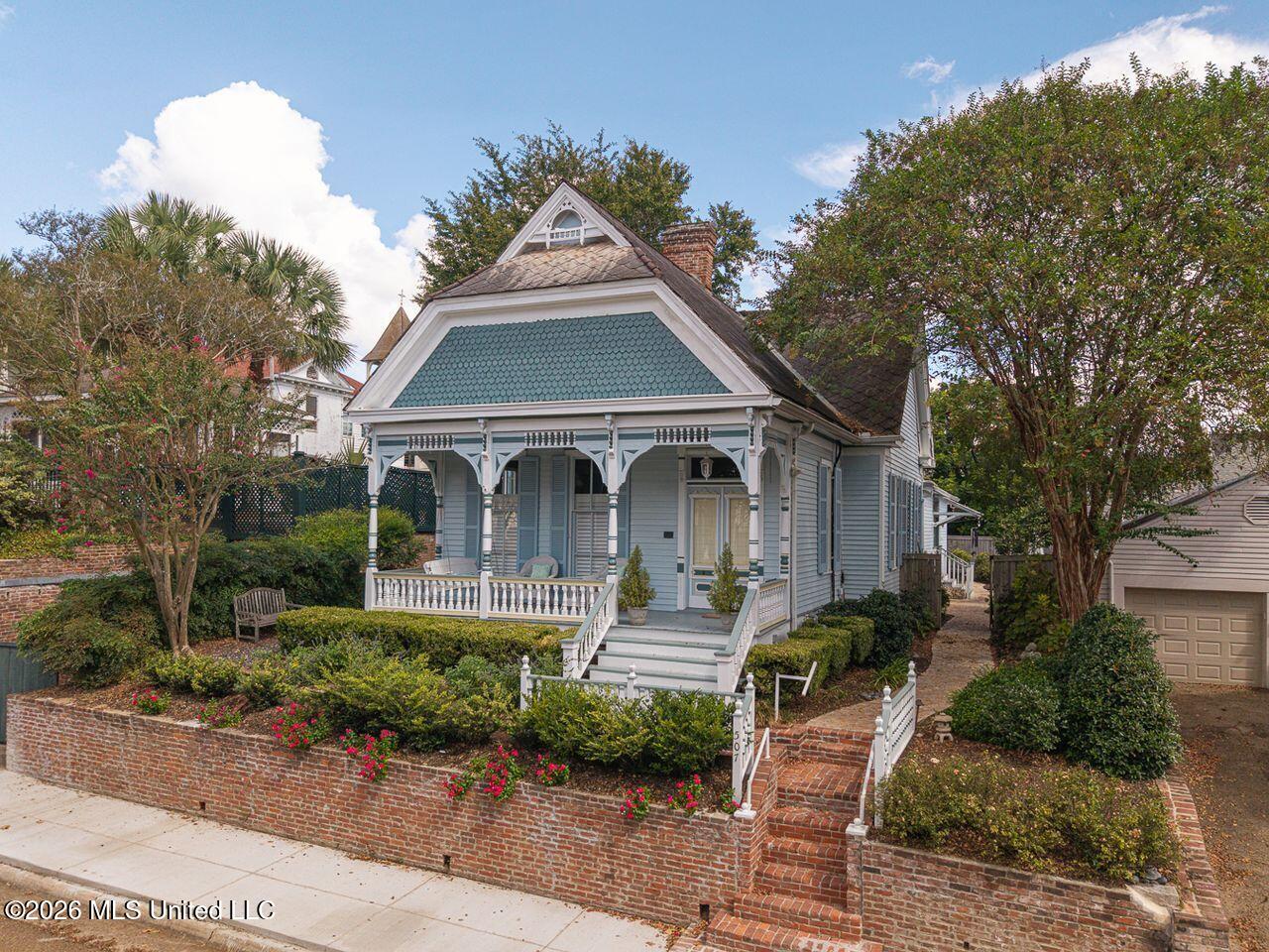507 Orleans Street Property Photo 2