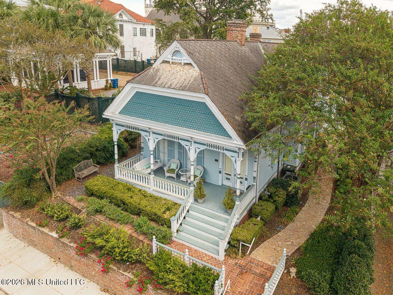 507 Orleans Street Property Photo 4