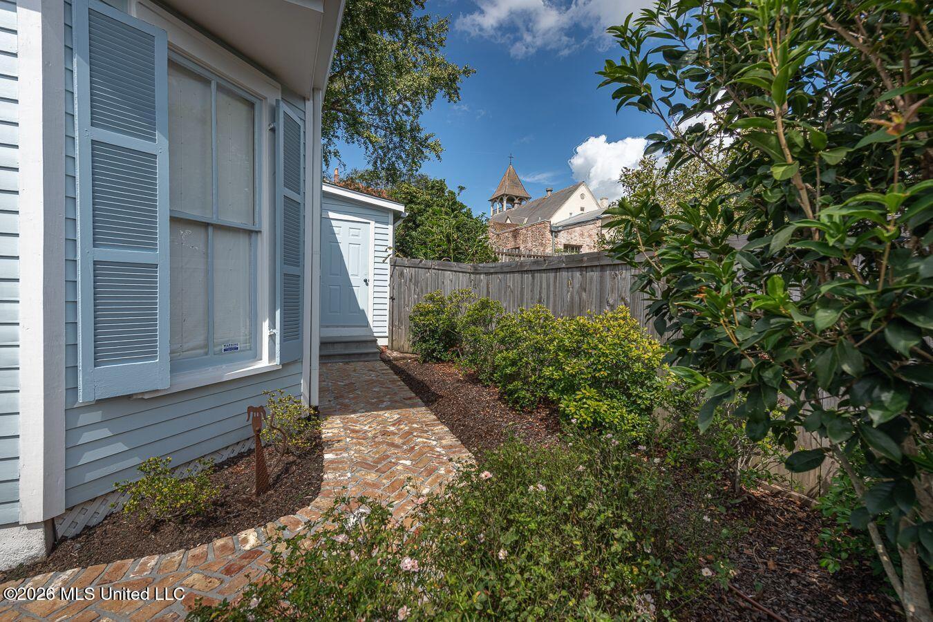 507 Orleans Street Property Photo 56