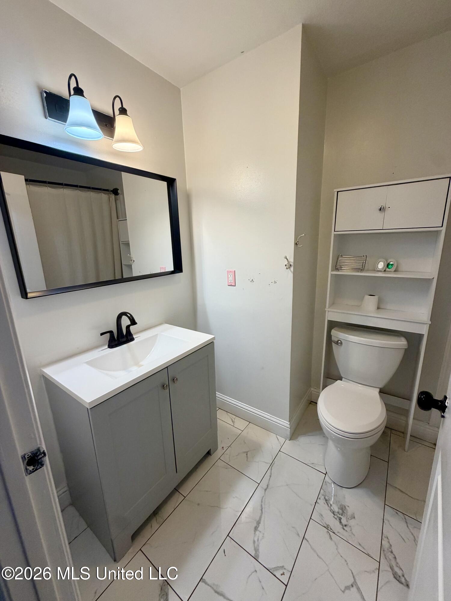 425 Spruce Street Property Photo 11
