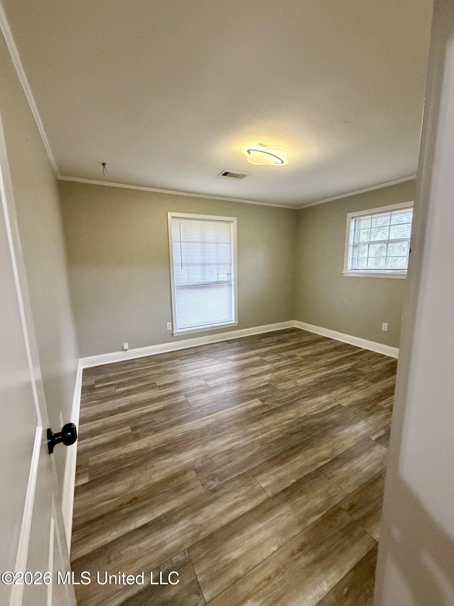 425 Spruce Street Property Photo 14