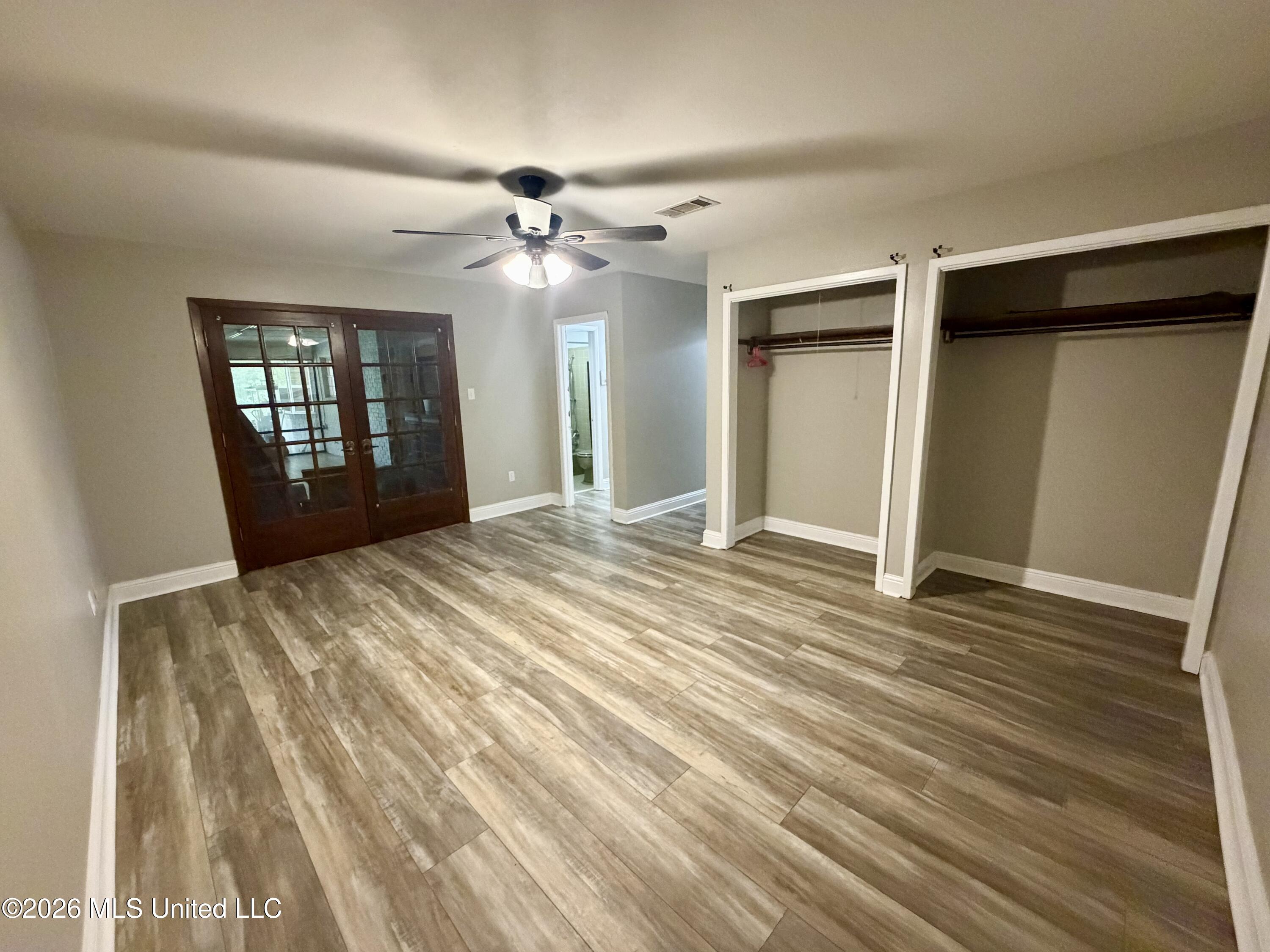 425 Spruce Street Property Photo 17