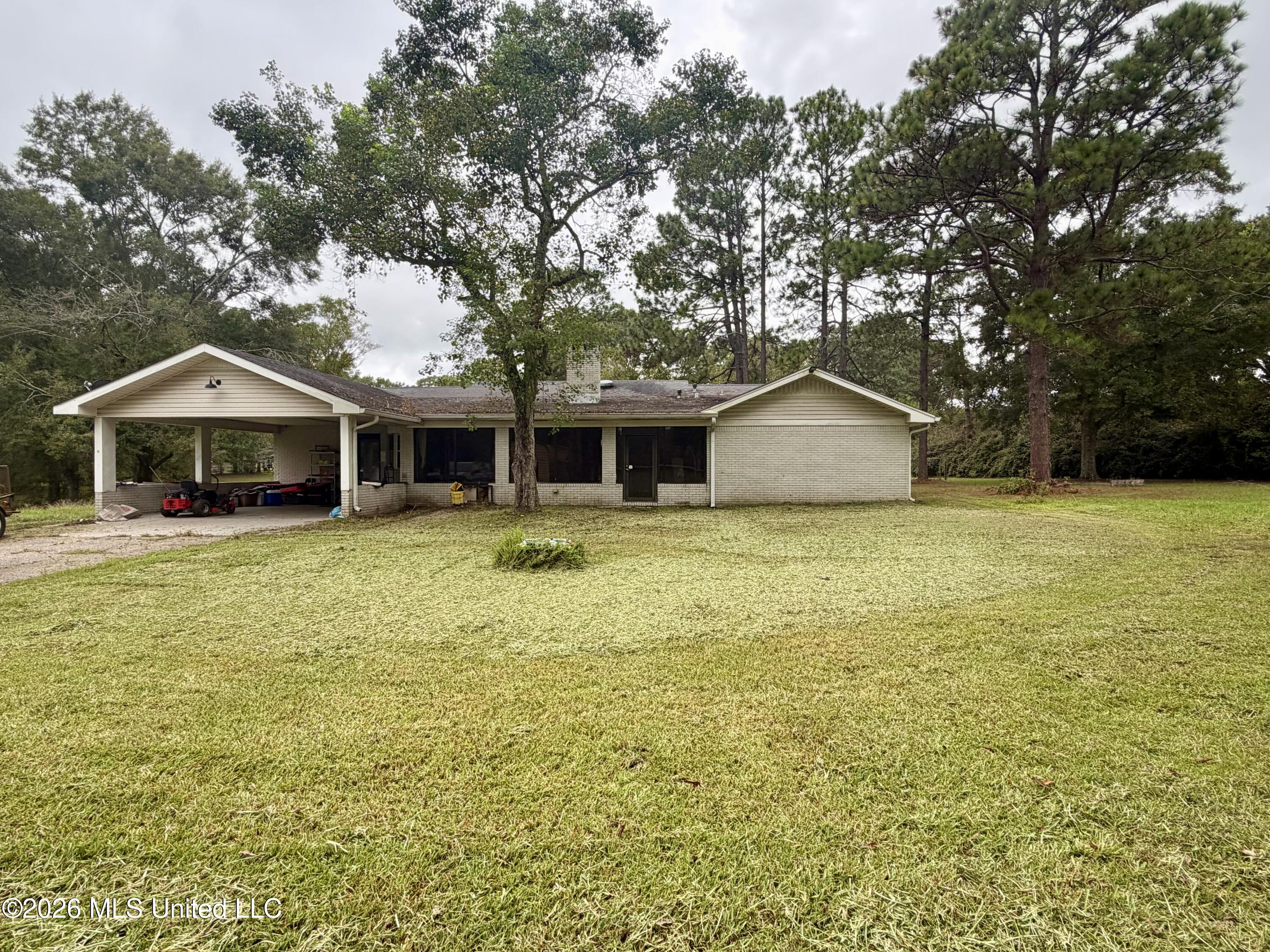 425 Spruce Street Property Photo 24
