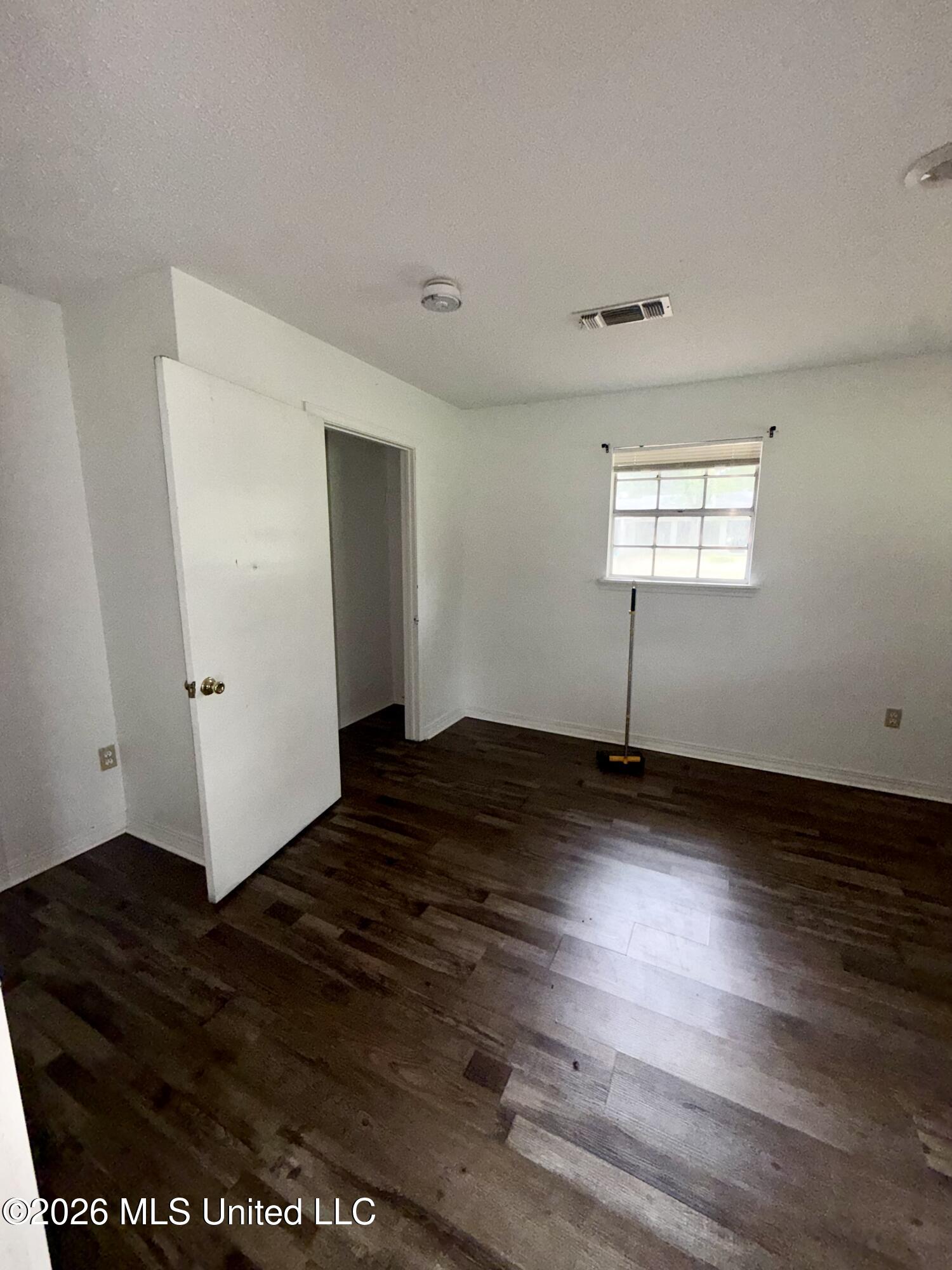 425 Spruce Street Property Photo 35