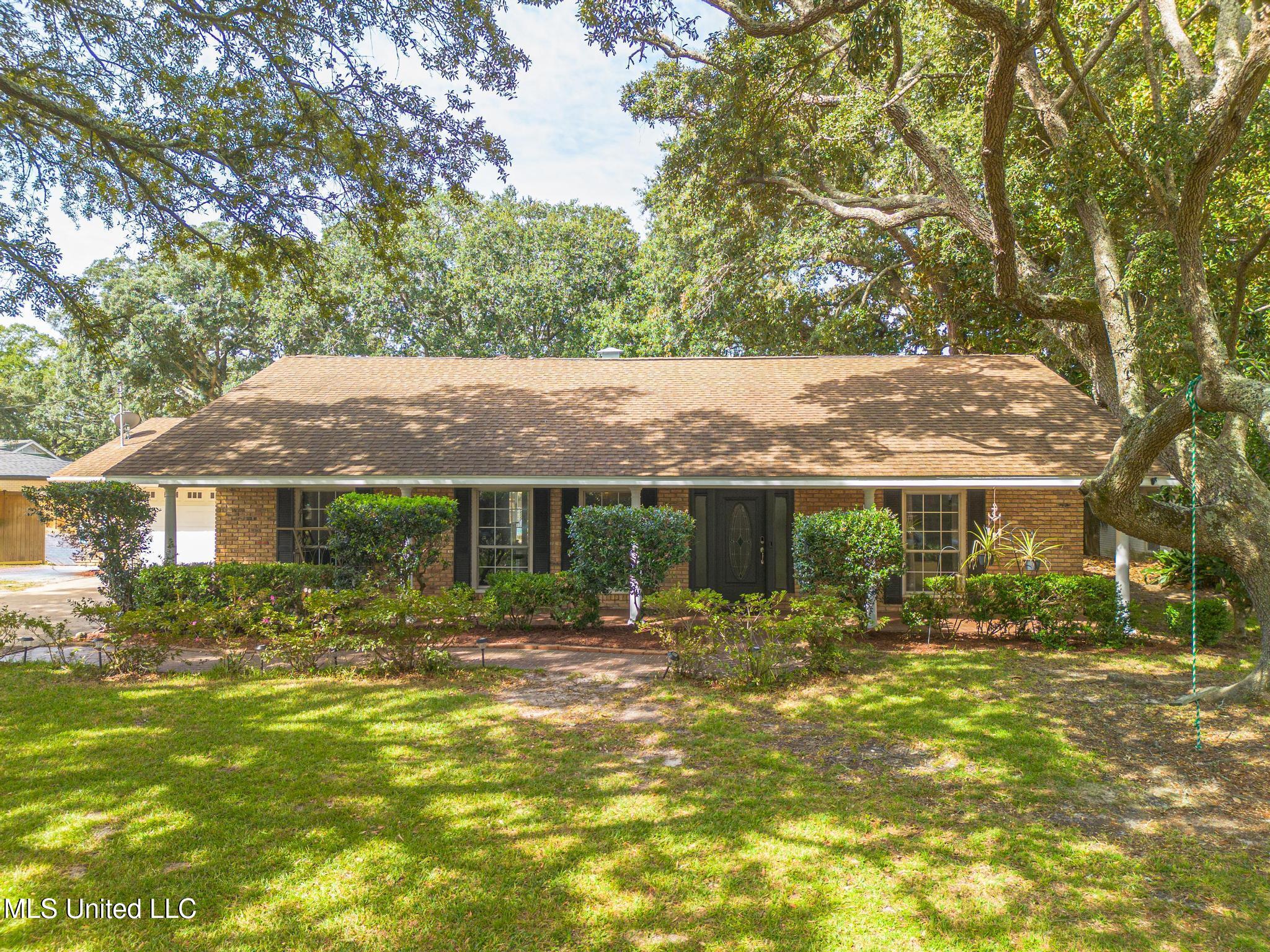 409 Linda Drive Property Photo 1