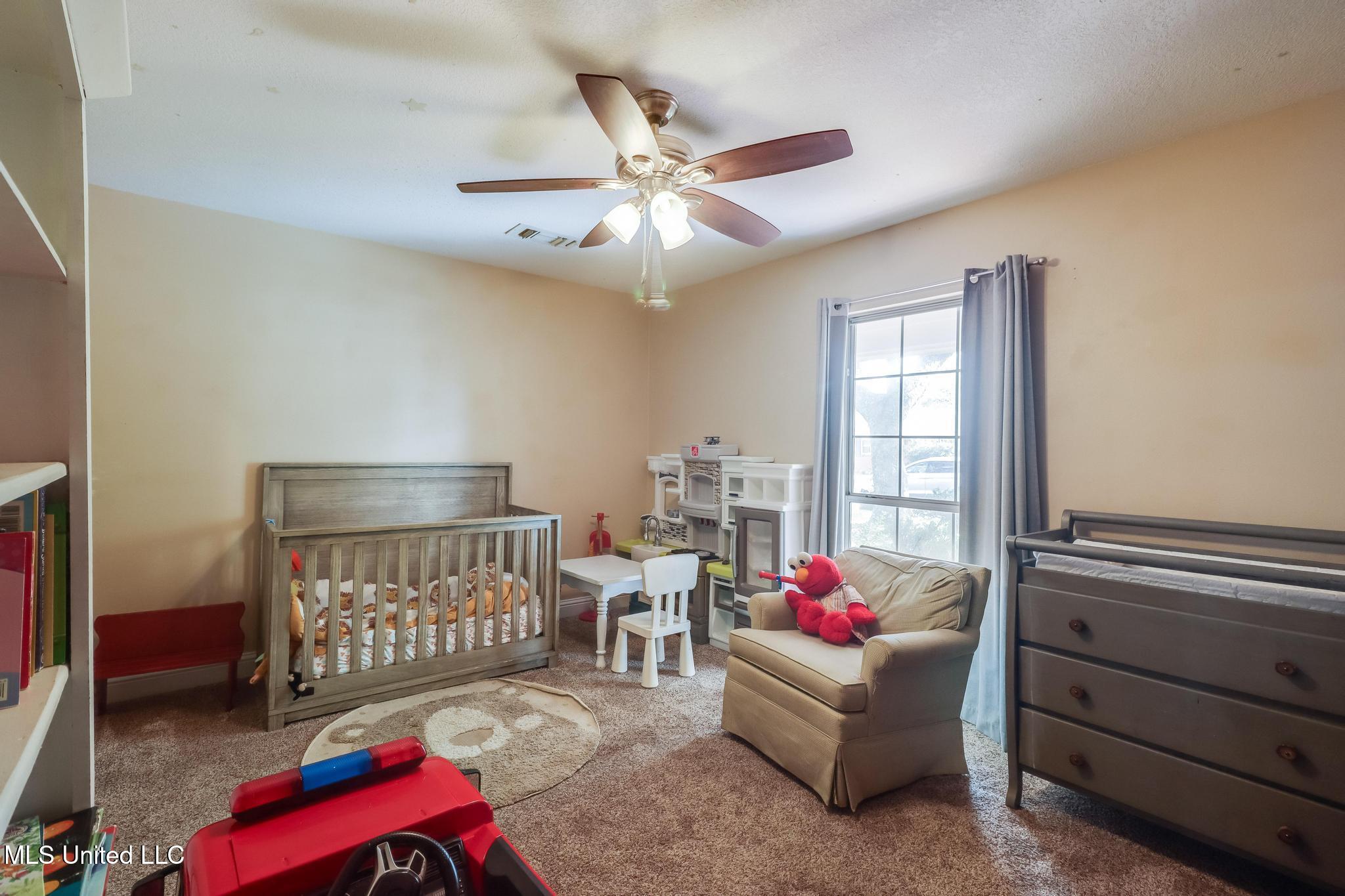 409 Linda Drive Property Photo 15