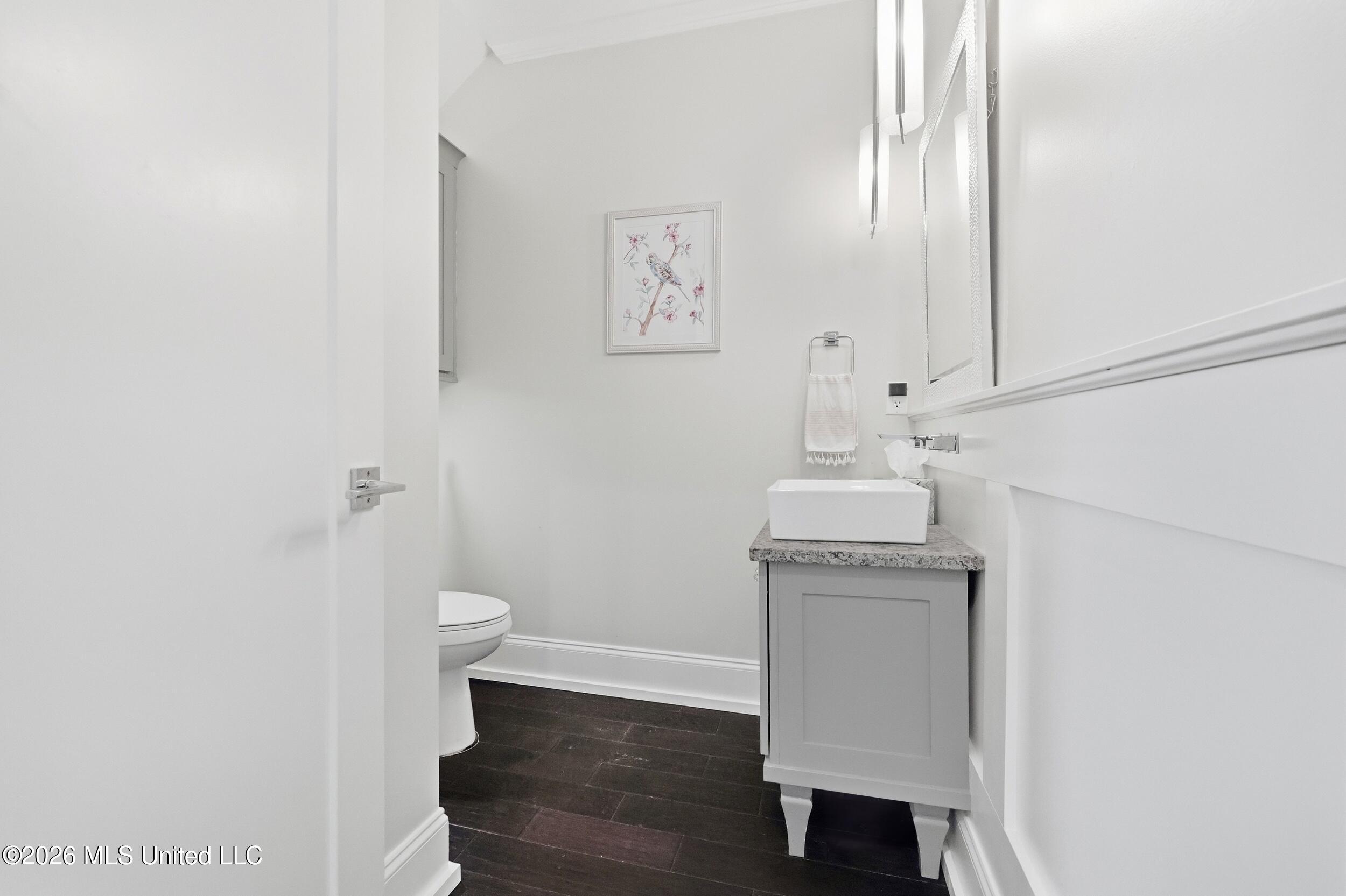 12674 Amory Avenue Property Photo 16