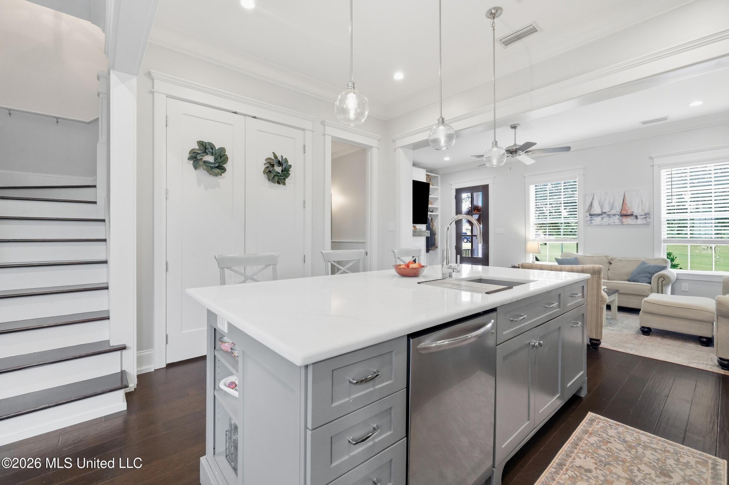 12674 Amory Avenue Property Photo 18