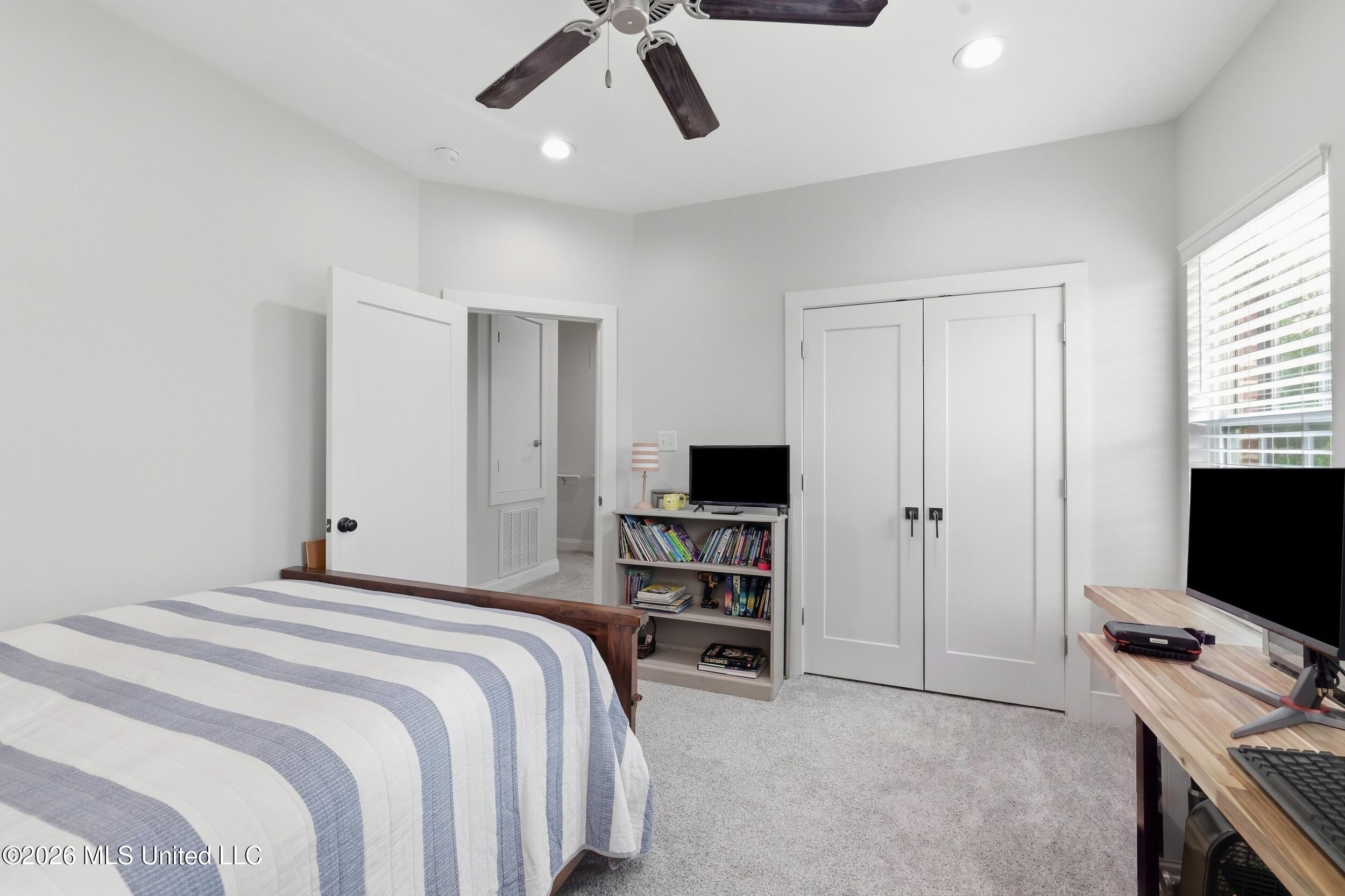 12674 Amory Avenue Property Photo 36
