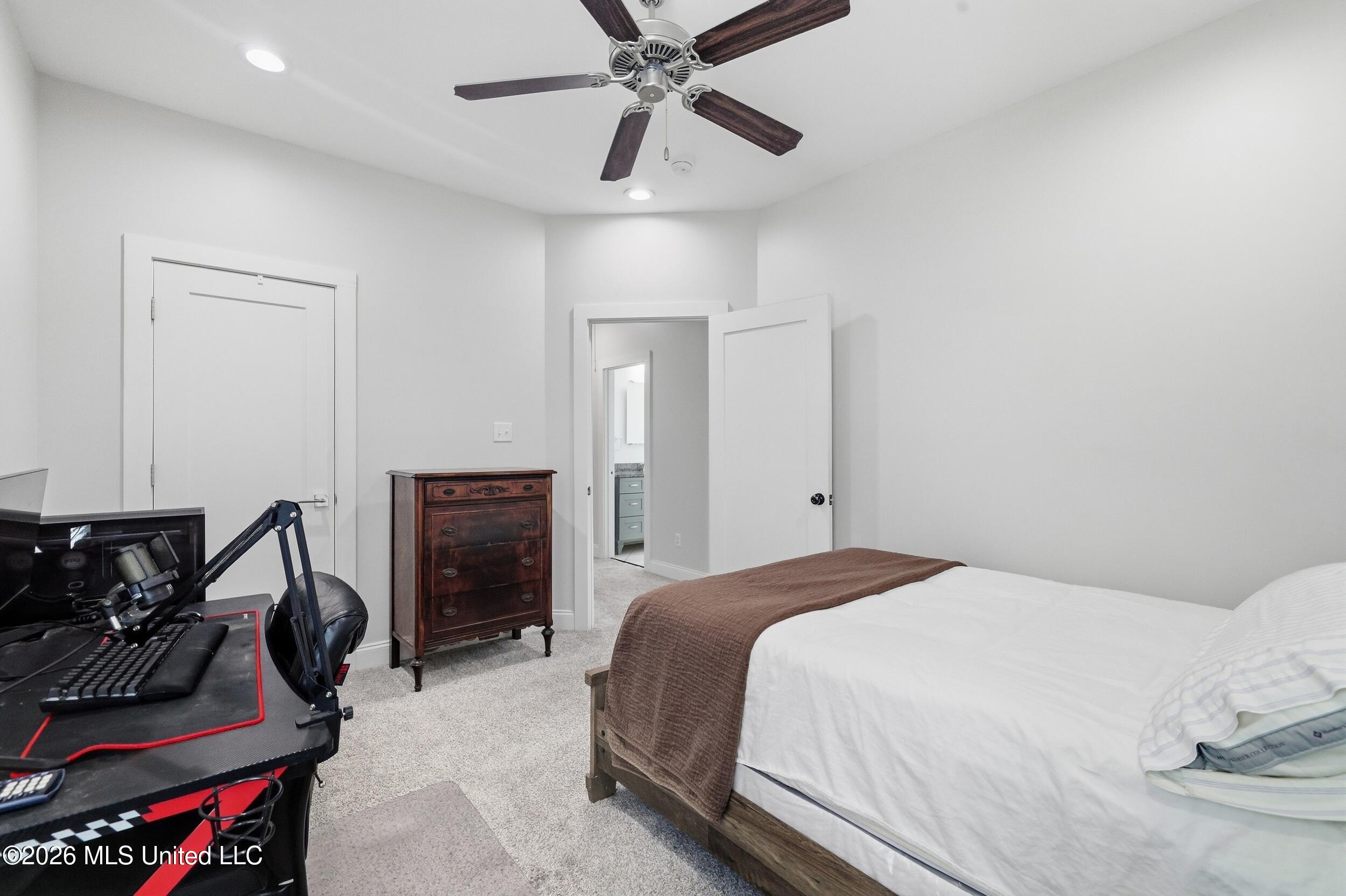 12674 Amory Avenue Property Photo 38