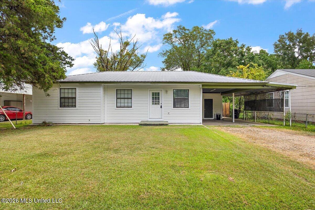 306 Pearl Drive Property Photo 1