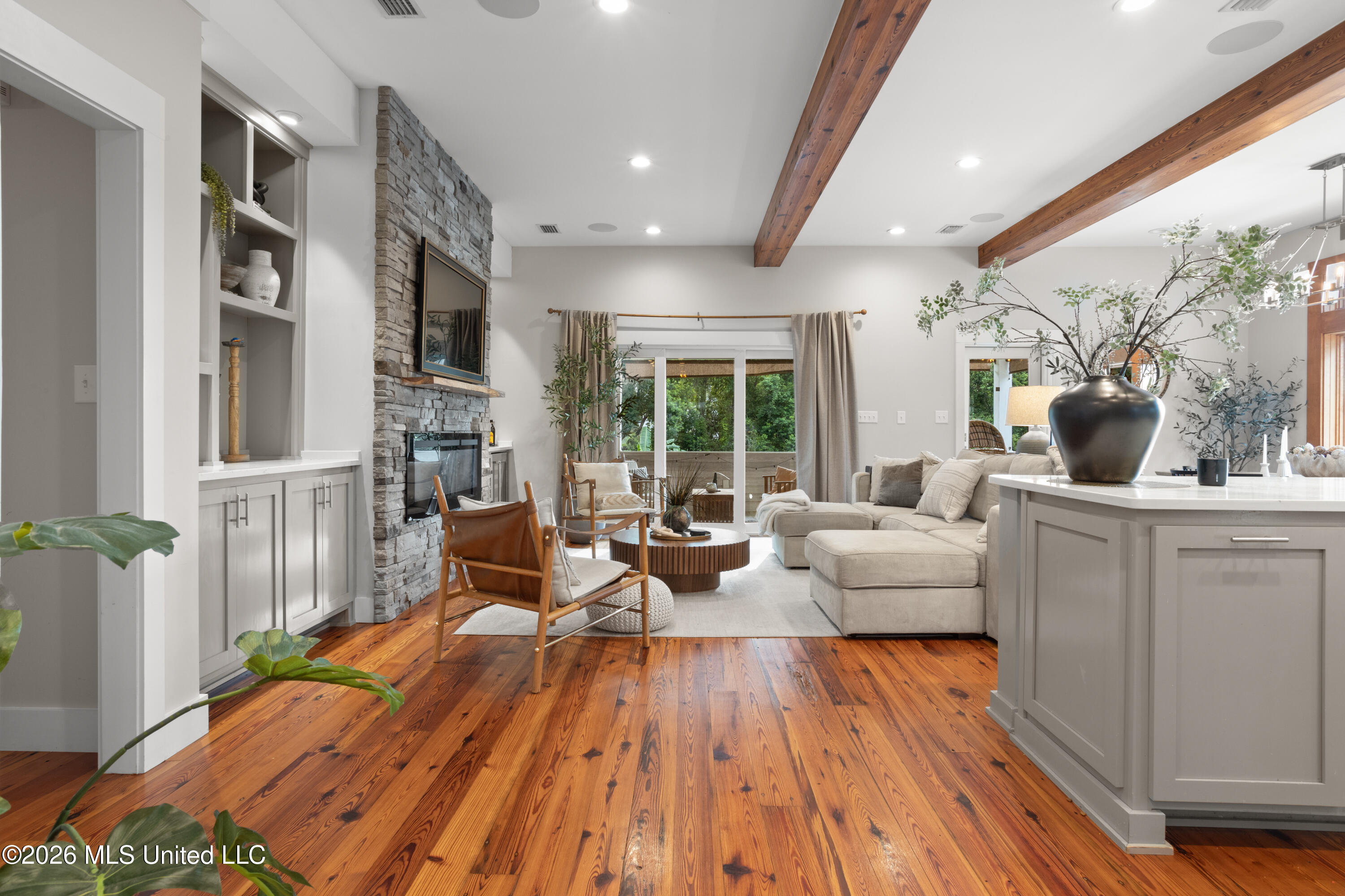 1305 Fort Street Property Photo 13