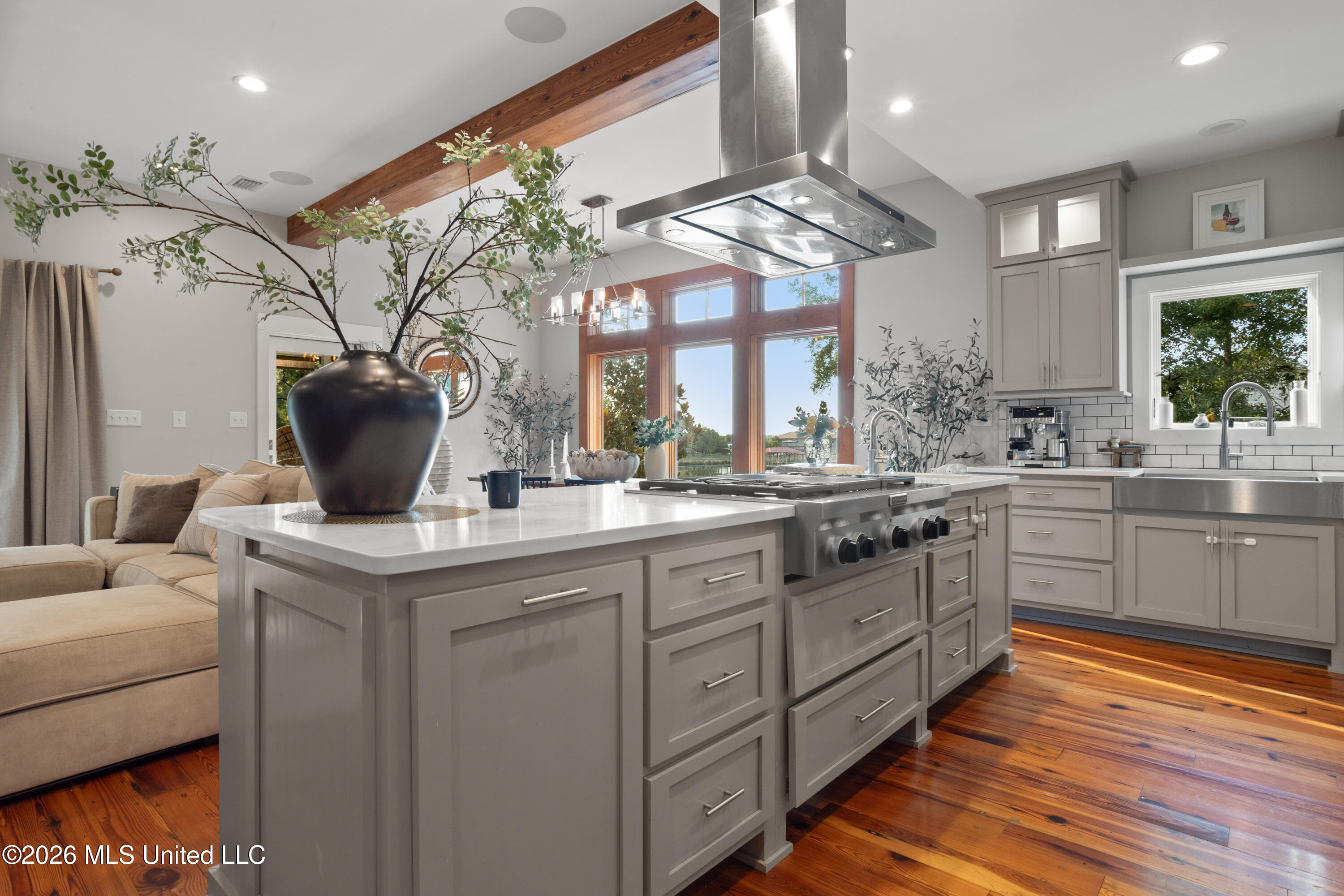 1305 Fort Street Property Photo 16