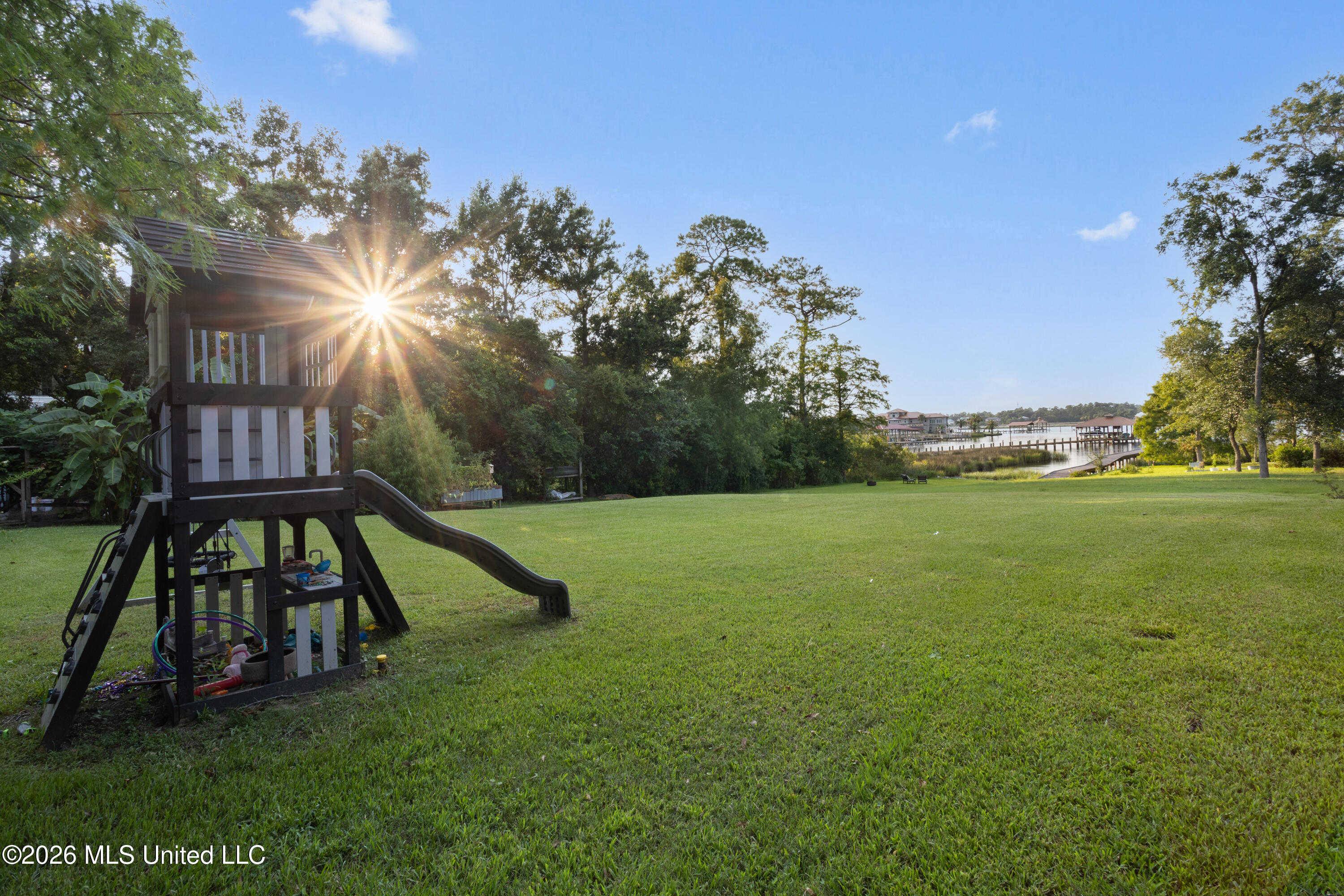 1305 Fort Street Property Photo 50