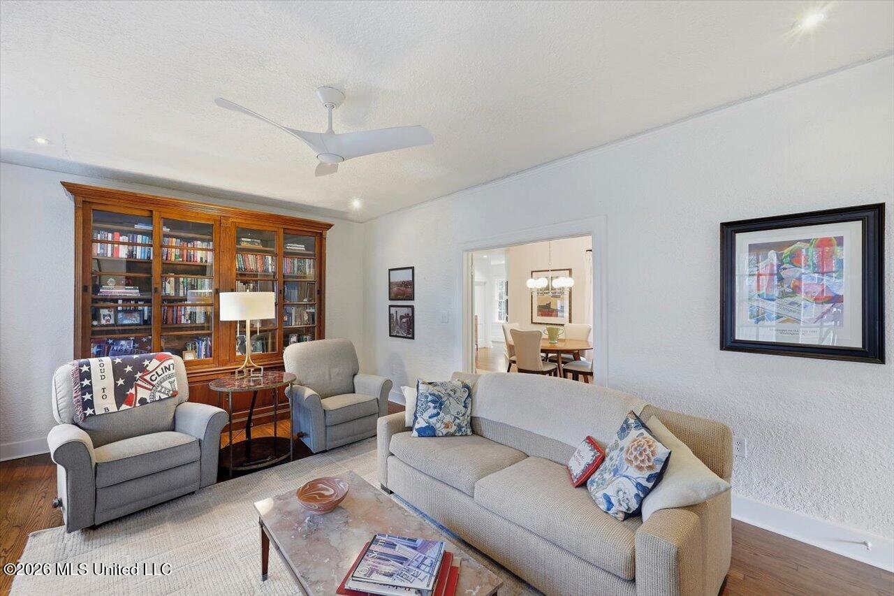 203 Jefferson Street Property Photo 5