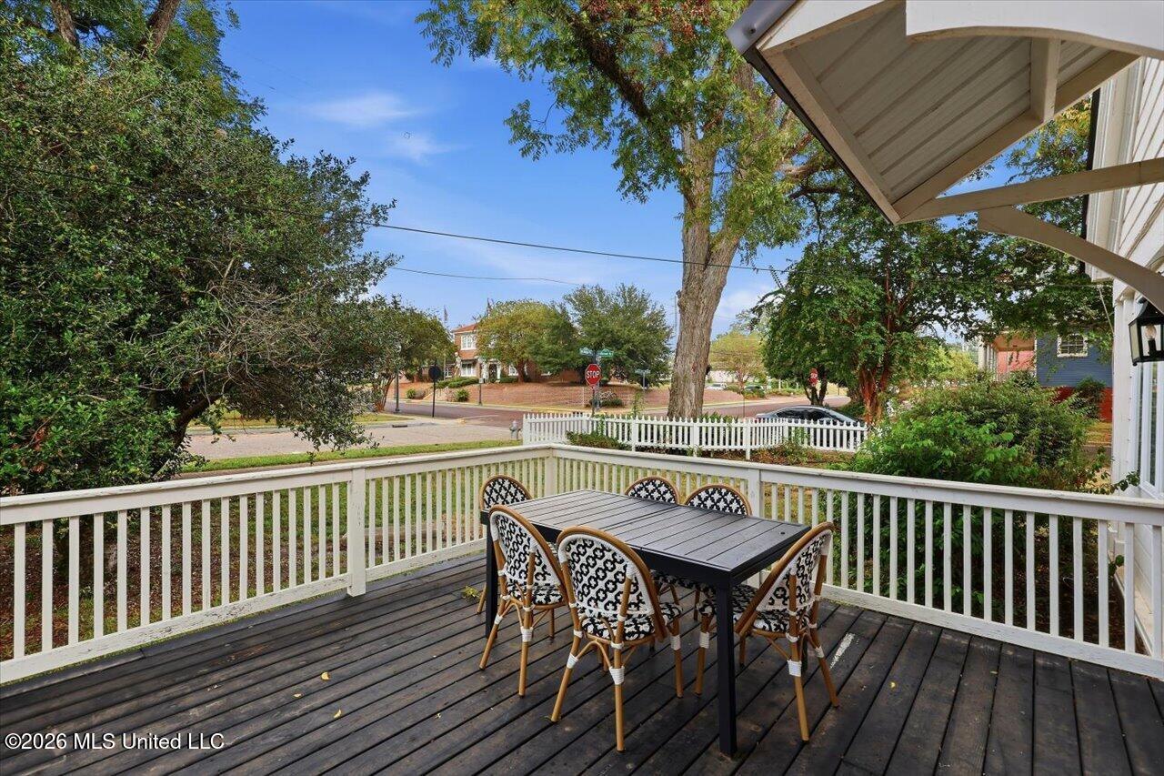 203 Jefferson Street Property Photo 30