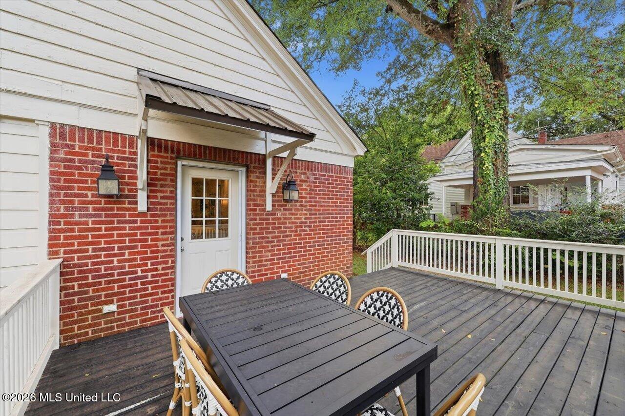 203 Jefferson Street Property Photo 31