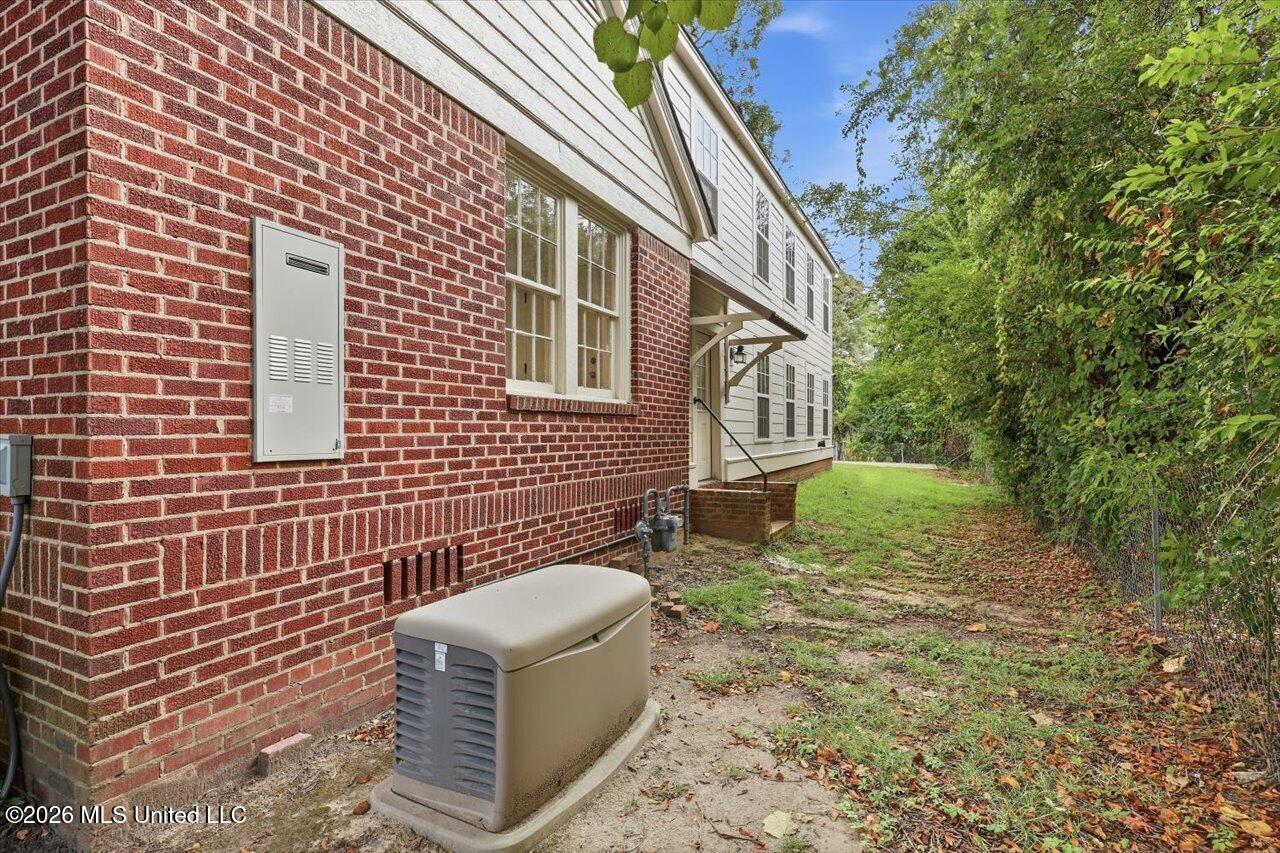 203 Jefferson Street Property Photo 32