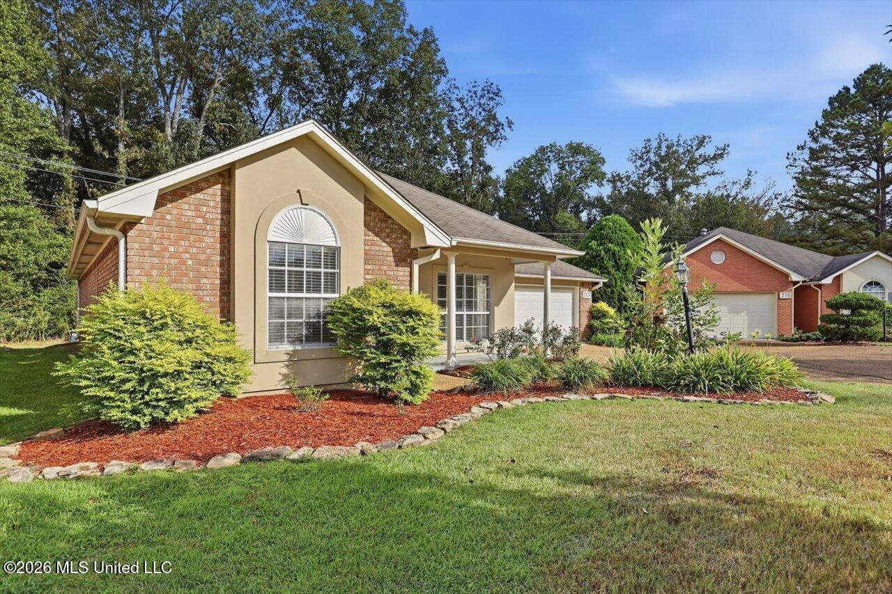 213 Twin Property Photo 3