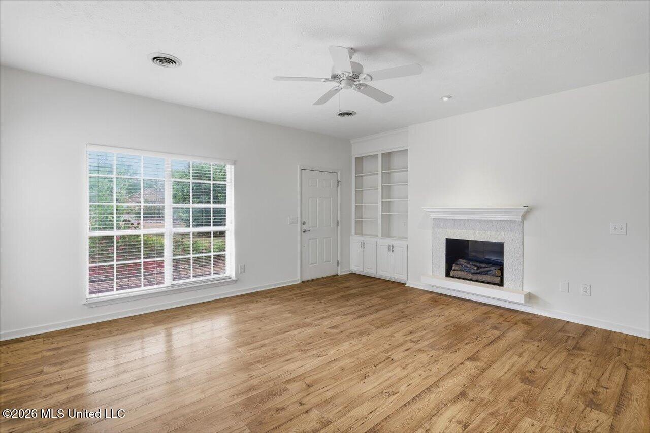 213 Twin Property Photo 6