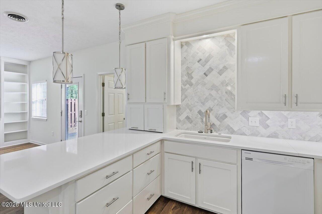 213 Twin Property Photo 10