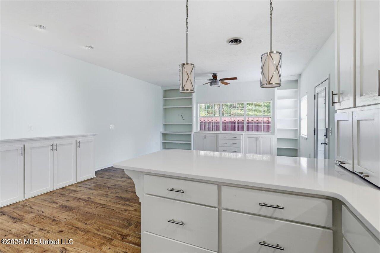 213 Twin Property Photo 12