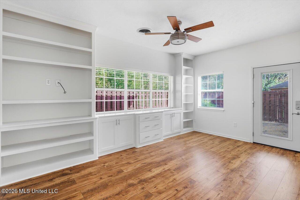 213 Twin Property Photo 16
