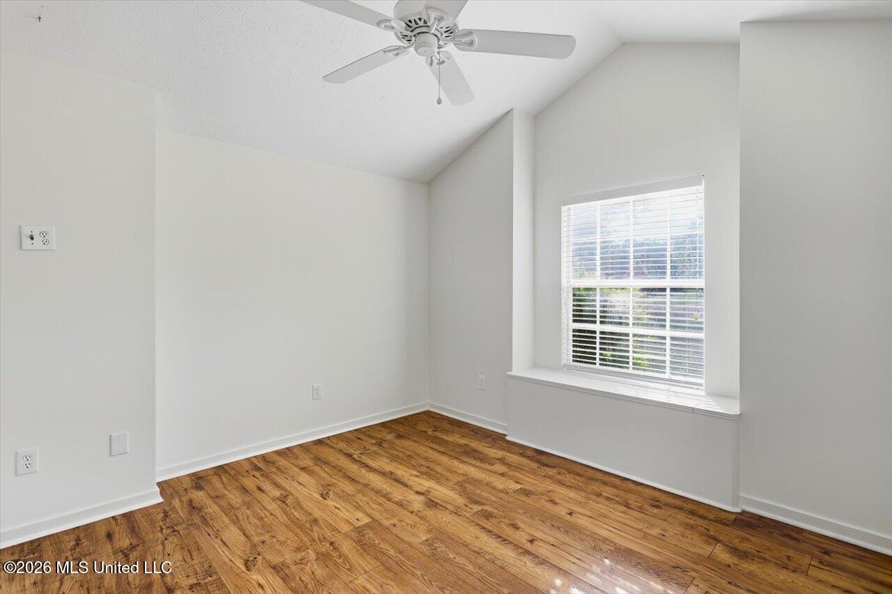 213 Twin Property Photo 17