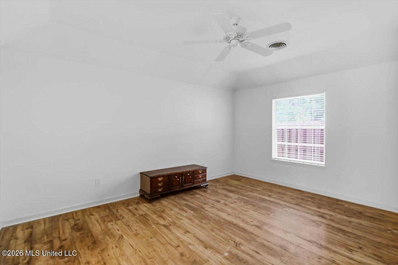 213 Twin Property Photo 21