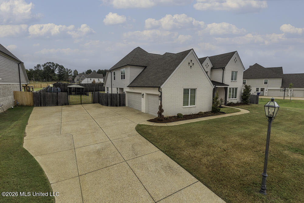 13764 River Grove Lane Property Photo 2