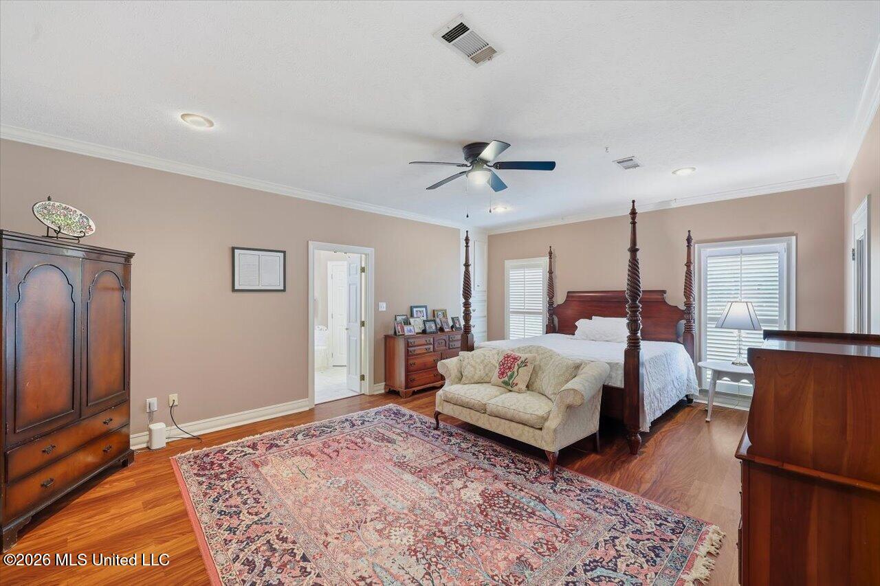 206 Hillside Street Property Photo 21