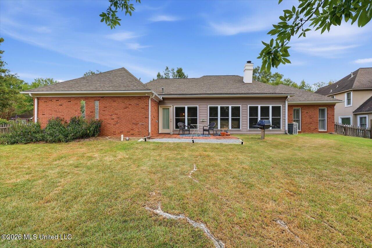 206 Hillside Street Property Photo 37