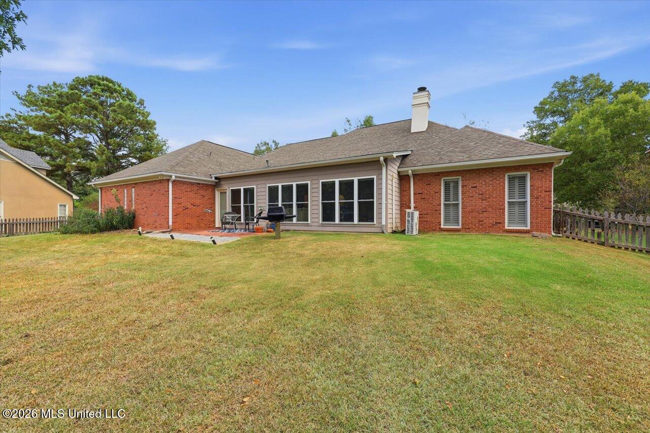 206 Hillside Street Property Photo 38