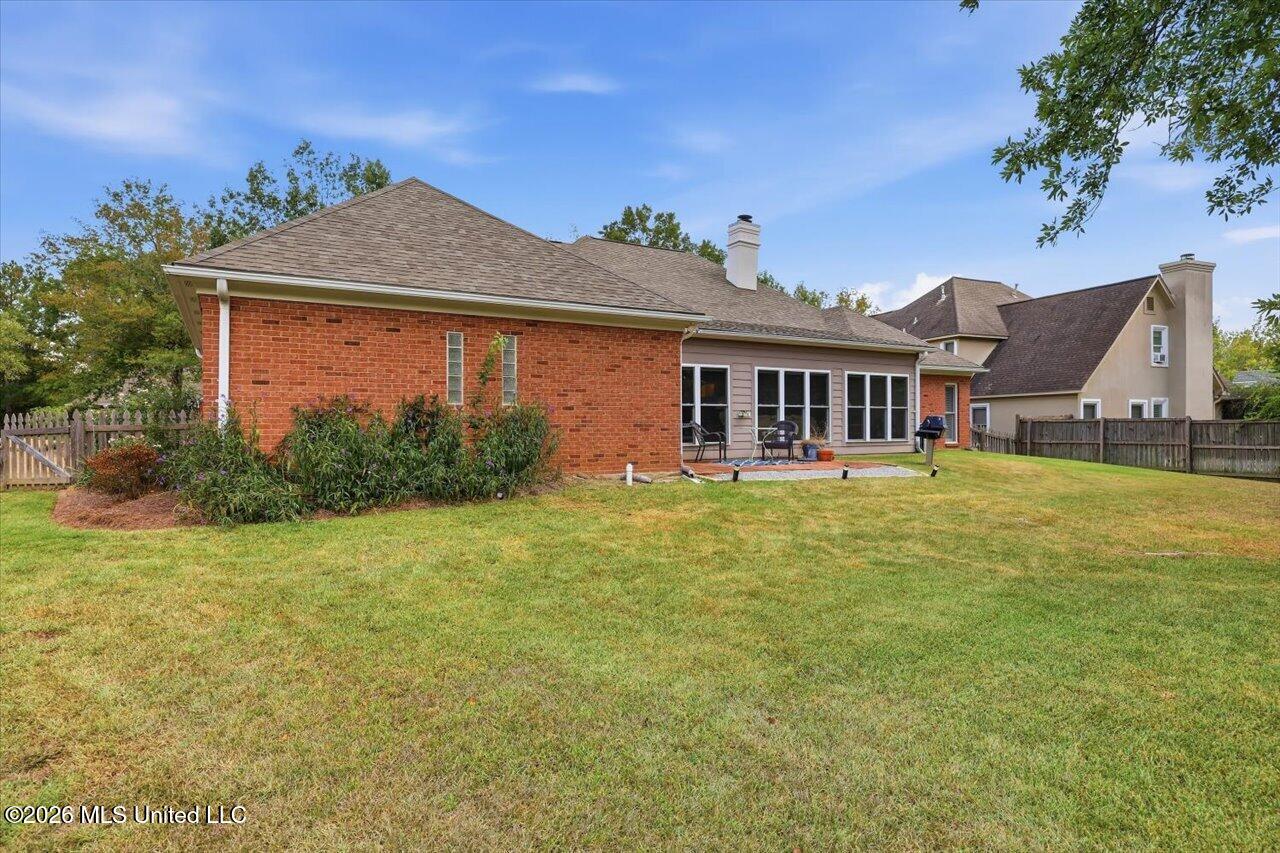 206 Hillside Street Property Photo 39