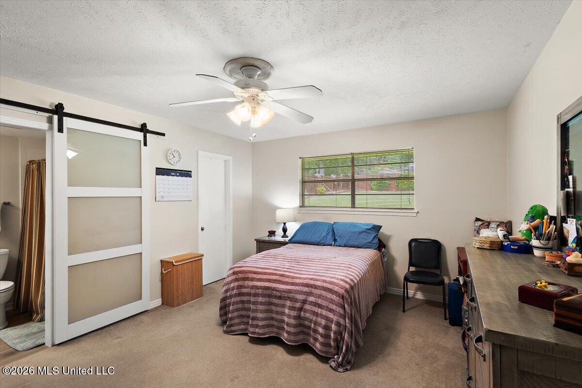 55 Sunline Drive Property Photo 13