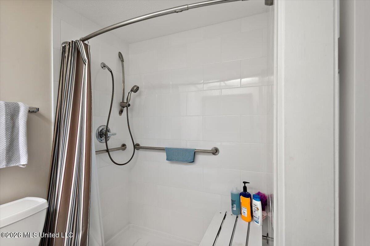 55 Sunline Drive Property Photo 16