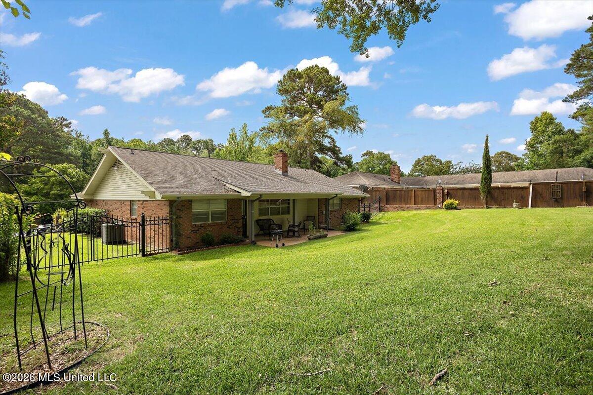 55 Sunline Drive Property Photo 22