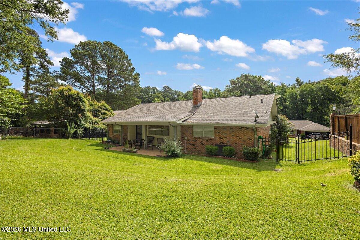 55 Sunline Drive Property Photo 23