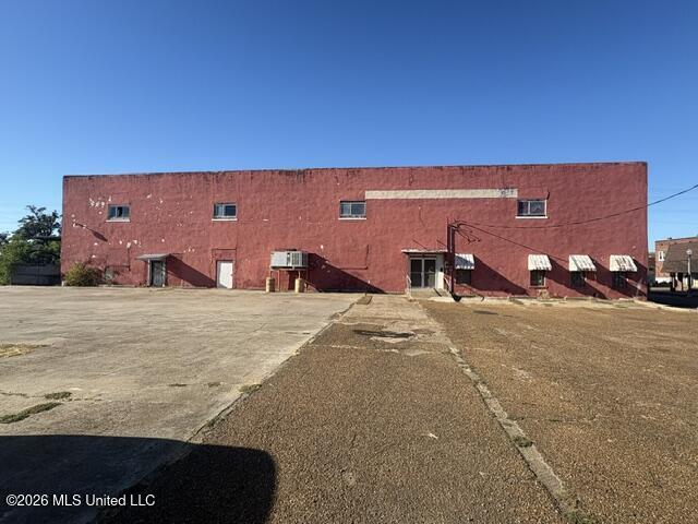 506 Howard Street Property Photo 2