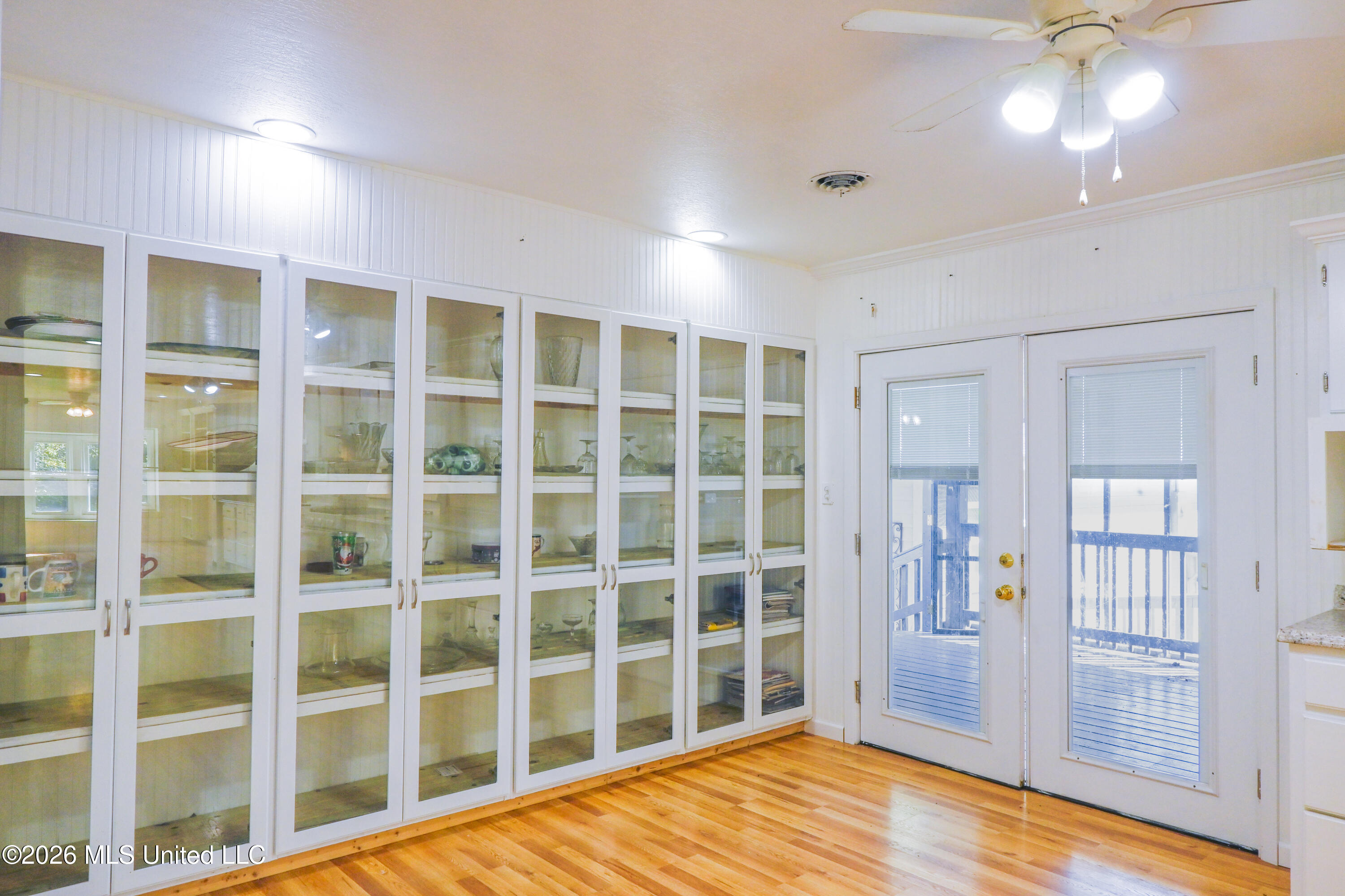 1300 Louisiana Avenue Property Photo 4