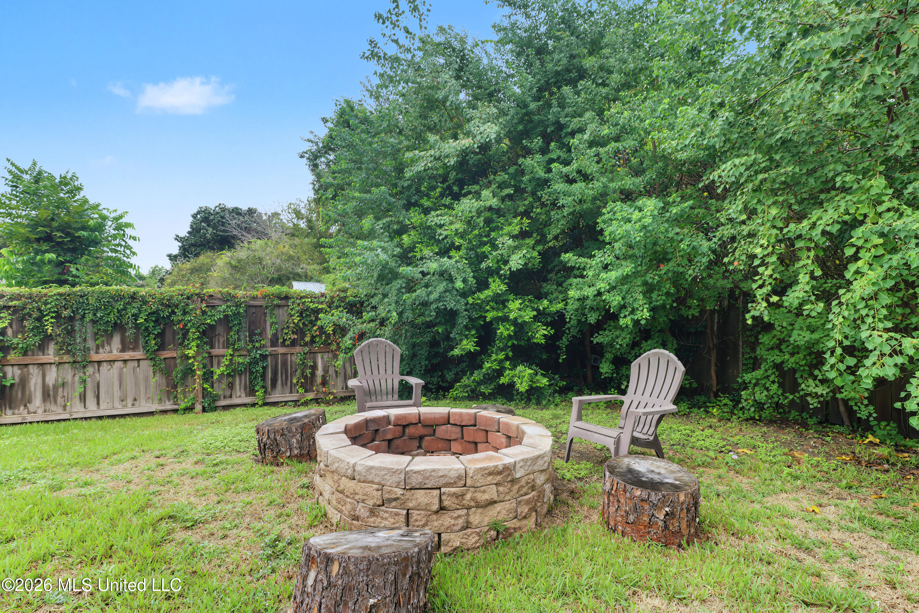 2213 North Street Property Photo 2