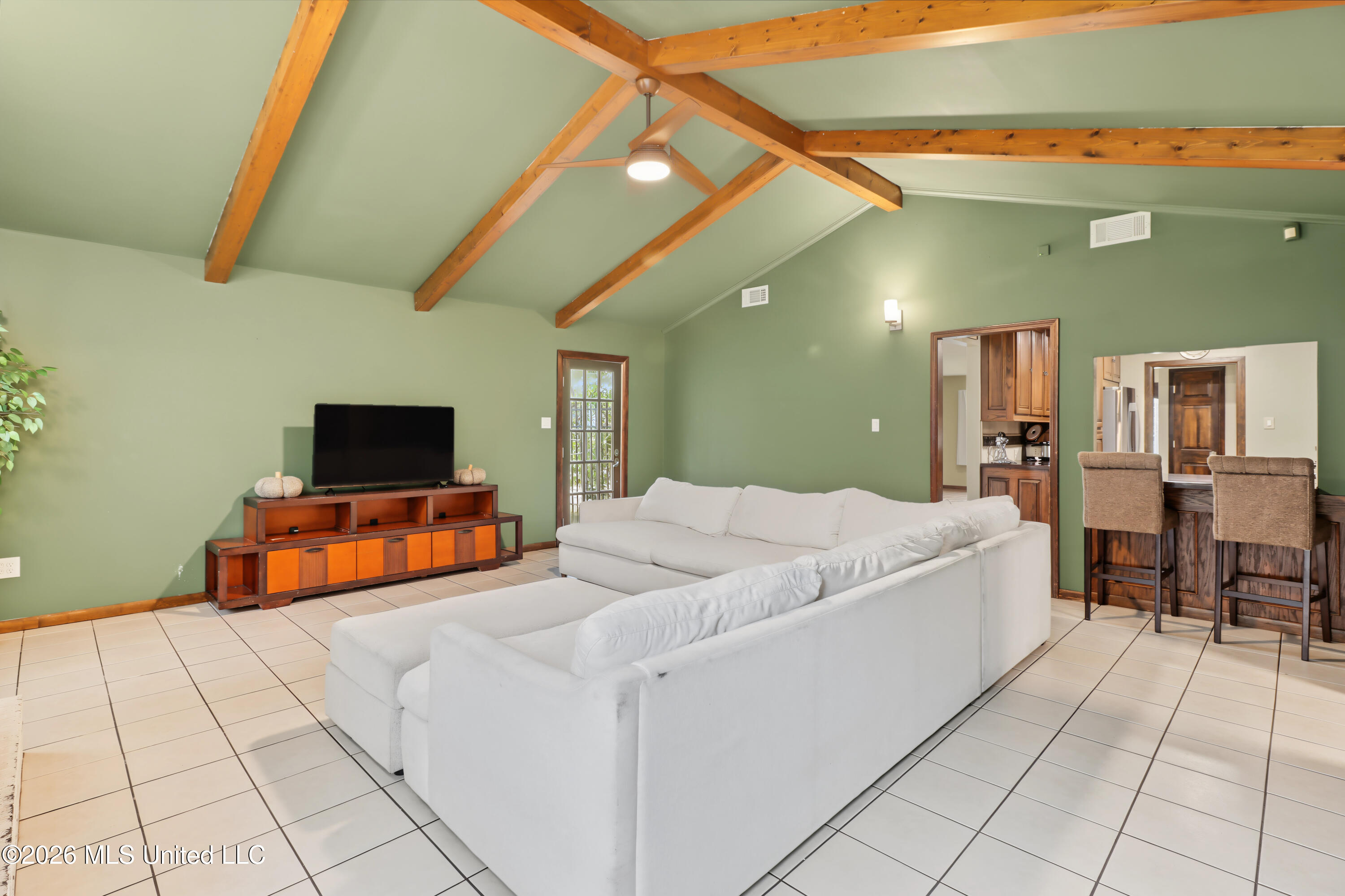 2213 North Street Property Photo 6